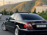 Mercedes E 280-7