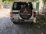 Mitsubishi Pajero-3