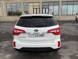 Kia Sorento-13