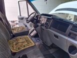 Ford Transit-16