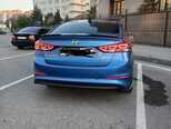 Hyundai Elantra-4