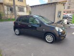 Nissan March-7