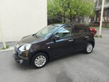 Nissan March-9