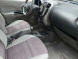 Nissan March-11