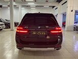 BMW X7-8