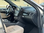 Mercedes GLS 450 4MATIC-15