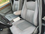 Mercedes 200 E-12