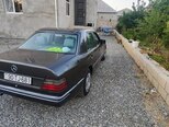 Mercedes 200 E-5