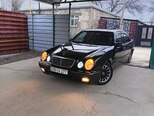 Mercedes E 270-1