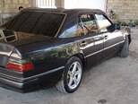 Mercedes 220 E-2