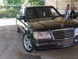 Mercedes 220 E-5