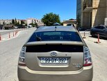 Toyota Prius-2