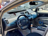 Toyota Prius-8