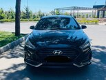 Hyundai Sonata-1