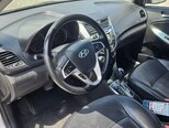 Hyundai Accent-10