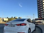 Hyundai Avante-3