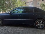 Mercedes E 270-3