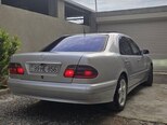 Mercedes E 220-4