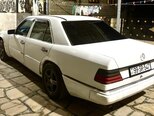 Mercedes E 200-2