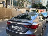 Honda Insight-3