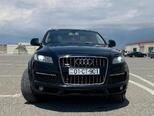 Audi Q7-1