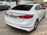 Hyundai Elantra-5
