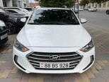 Hyundai Elantra-1