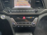 Hyundai Elantra-12