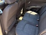 Hyundai i10-16