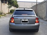 Volkswagen Passat-2