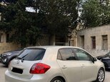 Toyota Auris-4