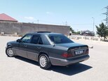 Mercedes E 200-12
