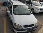 Opel Zafira-1