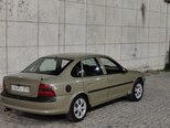 Opel Vectra-4