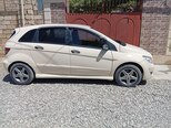 Mercedes B 200-2