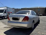 Nissan Sunny-5