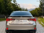 Lexus IS 300-6