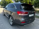 Kia Sorento-9