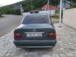 Mercedes 200 E-5
