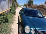 Mercedes E 240-8