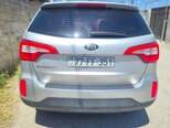 Kia Sorento-19