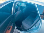 Toyota Prius-12