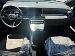 Mercedes V 220-7