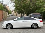 Hyundai Sonata-4