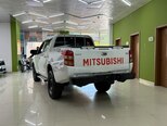 Mitsubishi L200-10