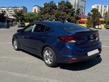 Hyundai Elantra-7