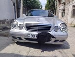 Mercedes E 320-1