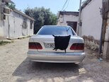 Mercedes E 320-3
