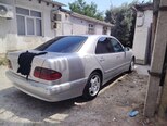 Mercedes E 320-4