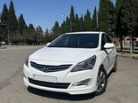 Hyundai Accent-2